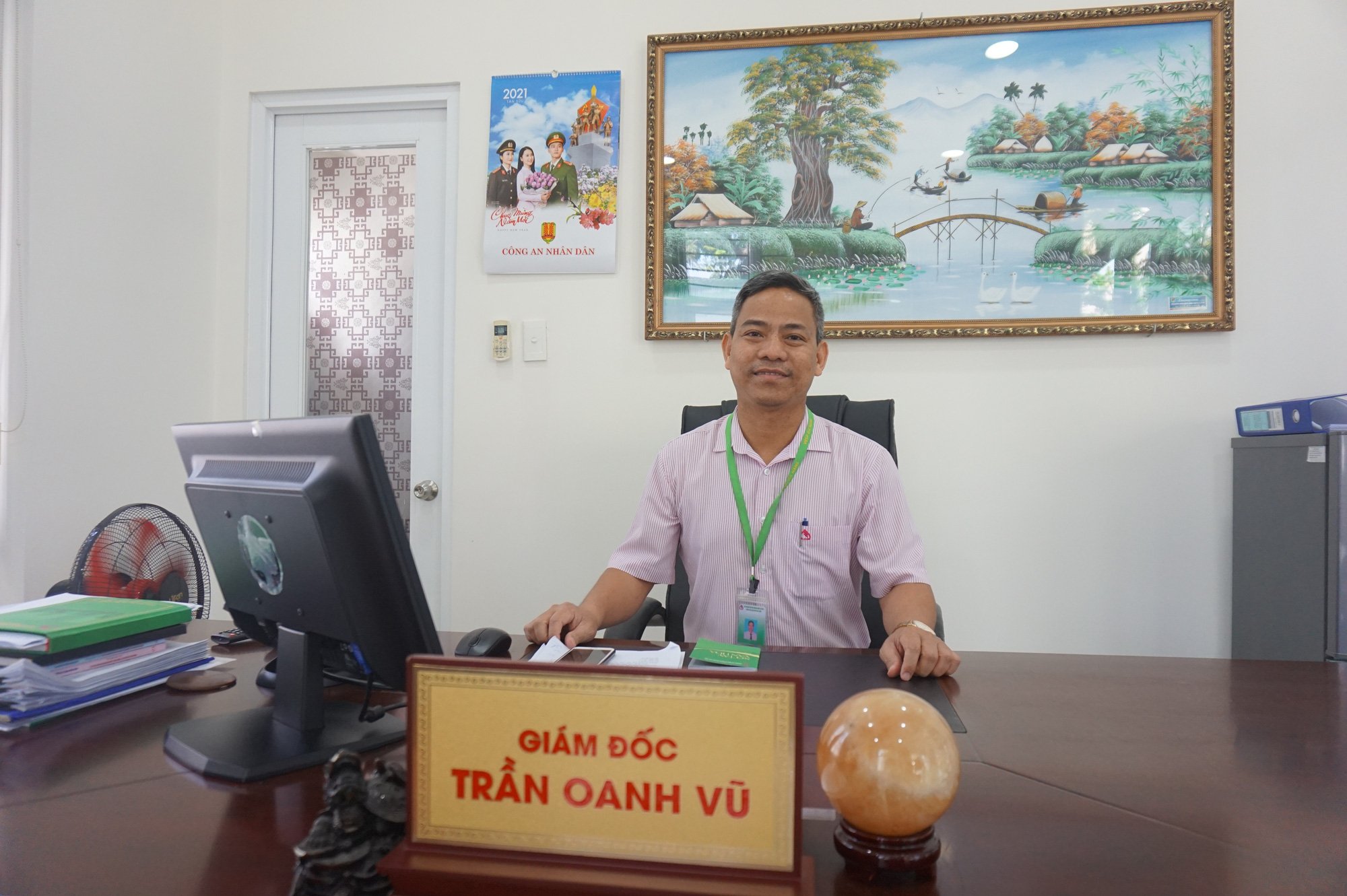 Thấu hiểu lòng dân, tận tâm phục vụ - Ảnh 1. Thấu hiểu lòng dân, tận tâm phục vụ - Ảnh 1.