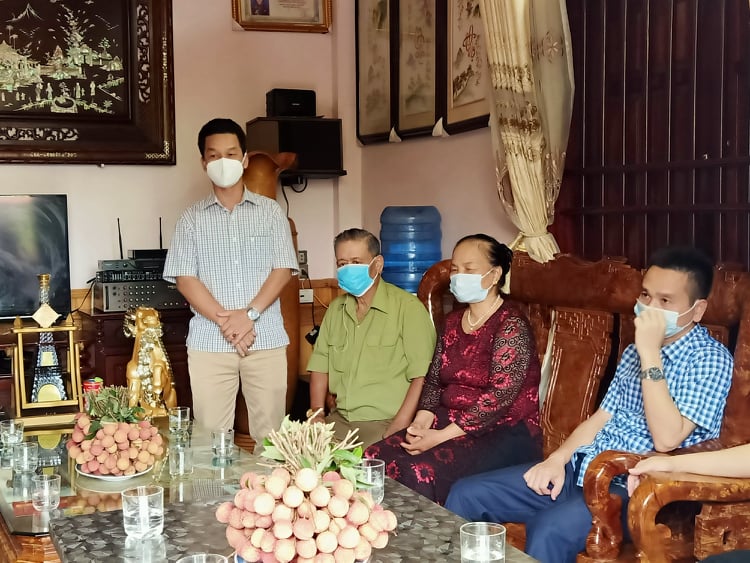 Hải Dương: Người thương binh dành trọn số tiền “dưỡng già” ủng hộ quỹ Vaccine phòng dịch Covid-19  - Ảnh 2.