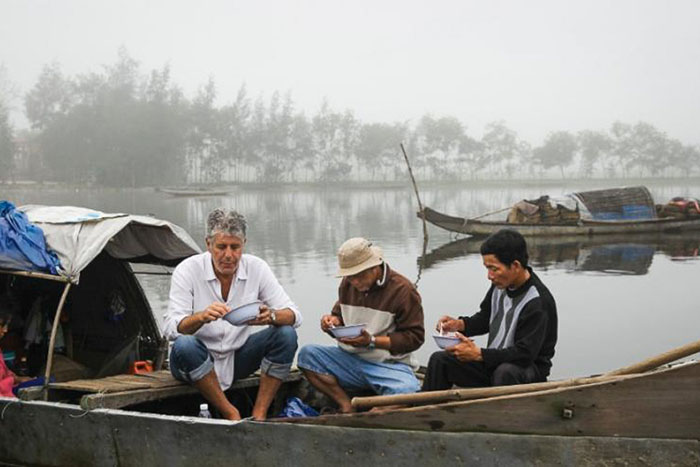 Siêu đầu bếp Anthony Bourdain tiếp tục truyền cảm hứng du lịch với dấu ấn Việt Nam - Ảnh 6.