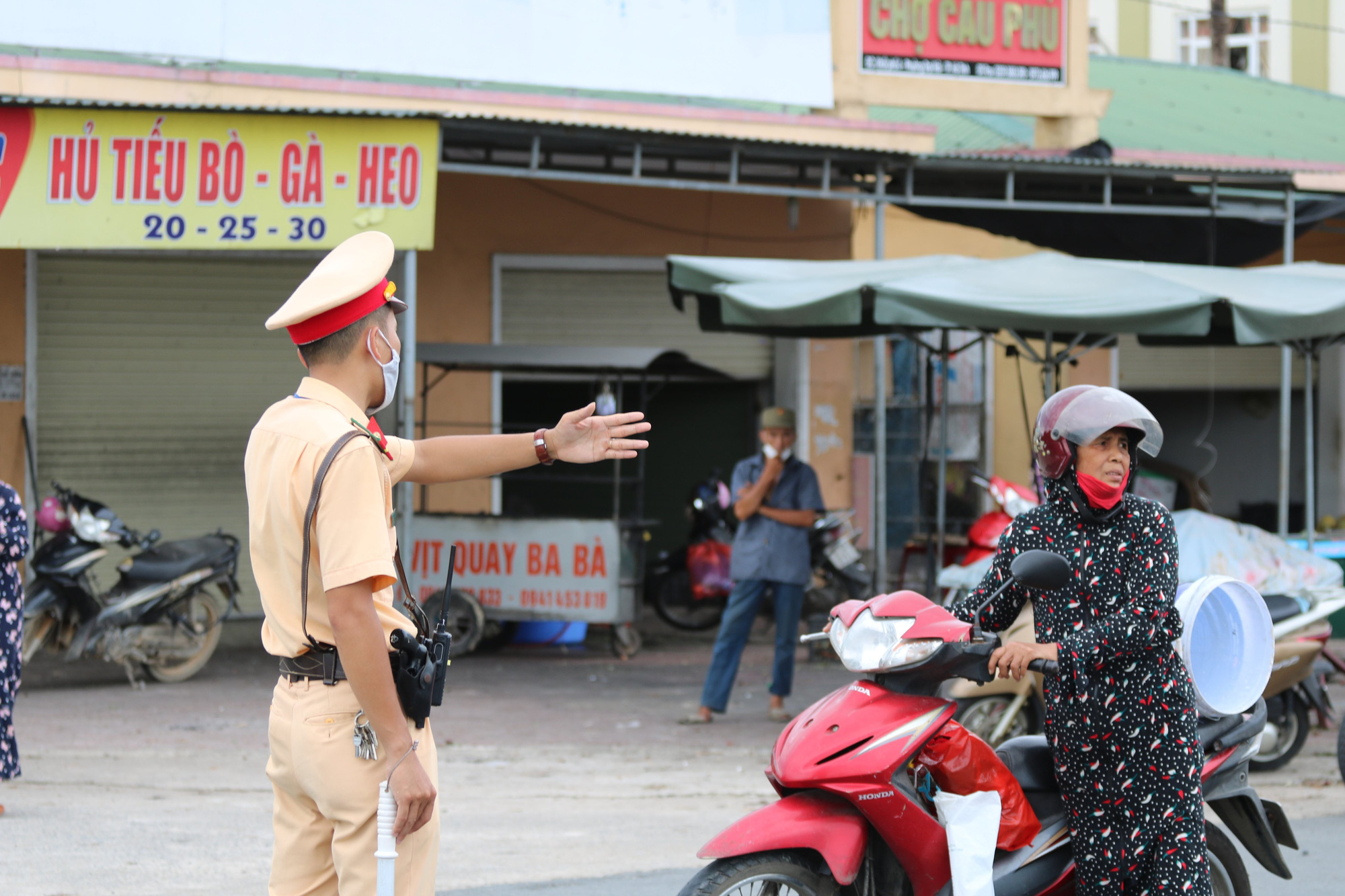 Hà Tĩnh: Ghi nhận thêm 3 ca dương tính với SARS-CoV-2  liên quan đến ca bệnh 9117 - Ảnh 1.
