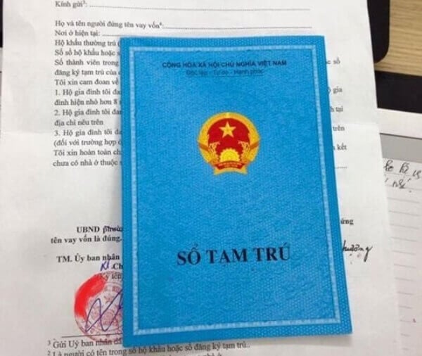 Thu hồi sổ tạm trú khi người dân xóa hoặc đăng ký tạm trú từ 1/7 - Ảnh 1. Thu hồi sổ tạm trú khi người dân xóa hoặc đăng ký tạm trú từ 1/7 - Ảnh 1.