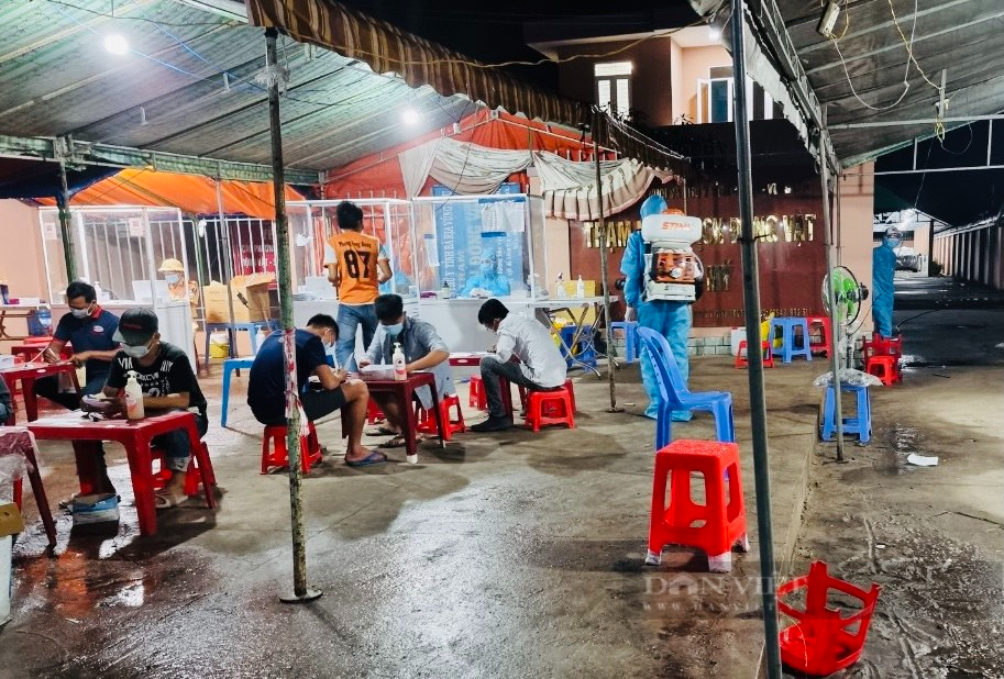 Bà Rịa – Vũng Tàu: Xét nghiệm cho tiểu thương, nghiệp đoàn bốc xếp, tài xế, ra sức dập dịch - Ảnh 3.