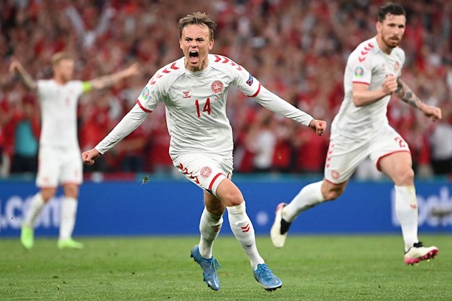 Giao lưu trực tuyến Euro 2020: Chung kết &quot;nảy lửa&quot; và cơ hội cho người Anh - Ảnh 1.