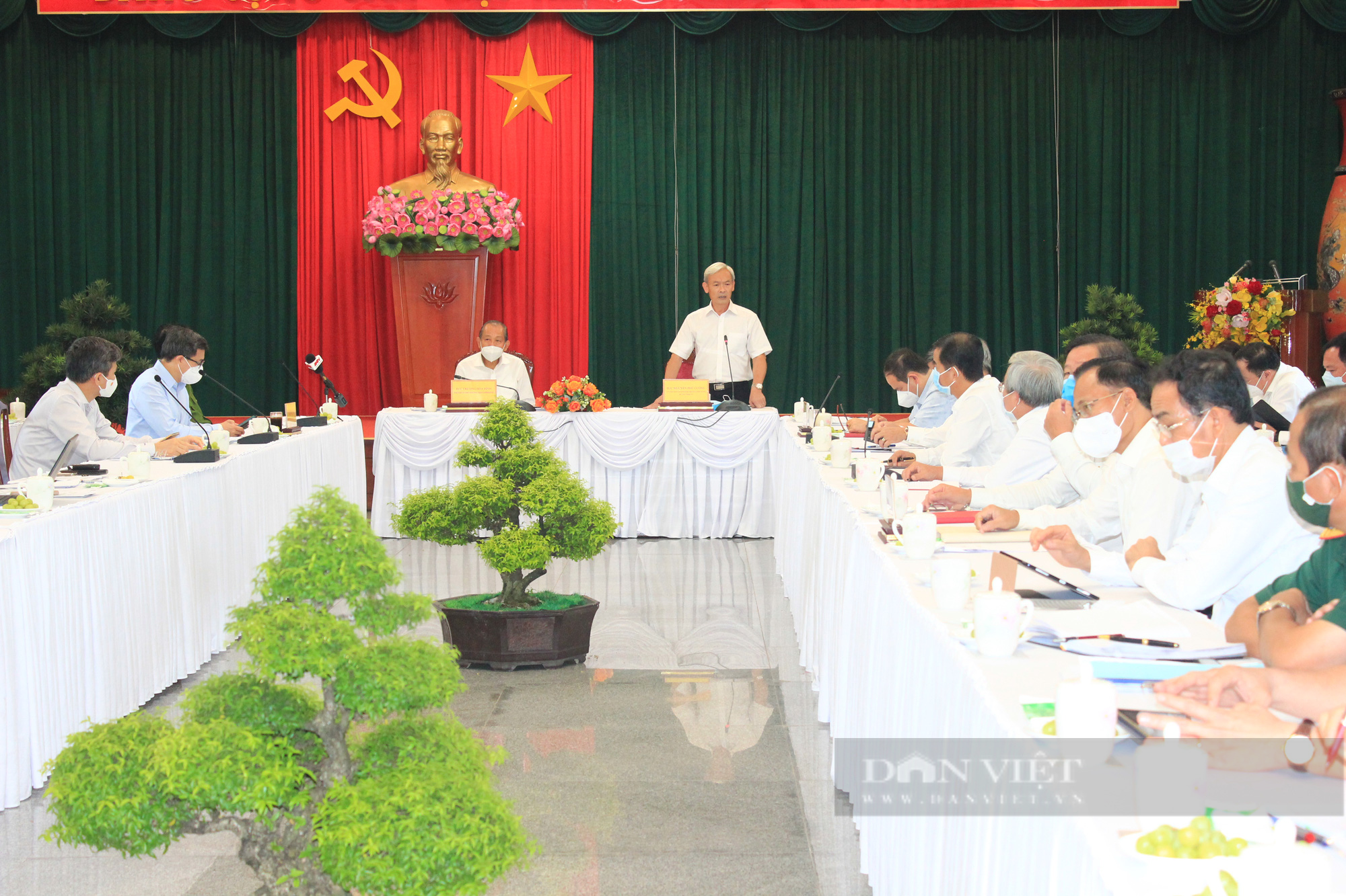 Phó Thủ tướng Trương Hòa Bình: Nếu cấp thiết có thể cách ly F1 tại nhà - Ảnh 2.