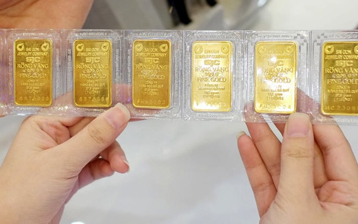 Giá vàng hôm nay 21/7: USD leo cao, kìm hãm đà tăng của vàng - Ảnh 1.