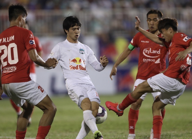V.League hoãn đến 2022, Chủ tịch CLB Thanh Hóa gay gắt: &quot;Ai nuôi cầu thủ?&quot; - Ảnh 1.