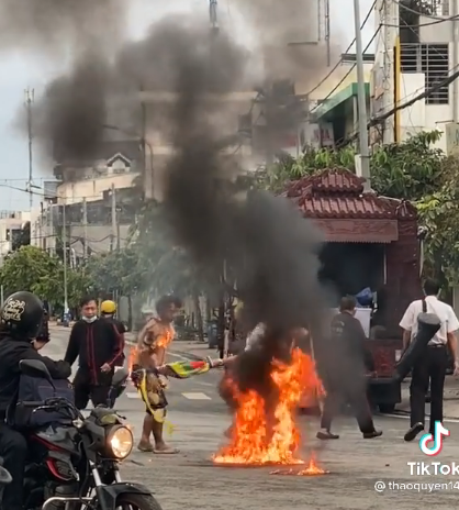 TP.HCM: Người dân phẫn uất, tự thiêu là sai sự thật - Ảnh 2.
