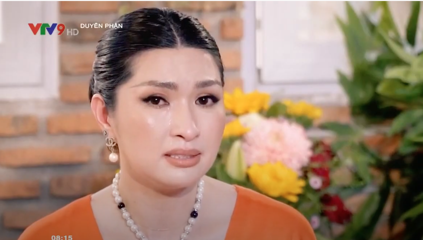 Nguyễn Hồng Nhung: &quot;Đã có lúc tôi nghĩ cuộc đời mình coi như chấm dứt&quot; - Ảnh 1.