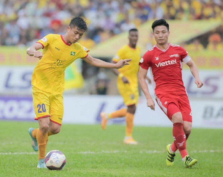 SLNA không chấp nhận xuống hạng, đề xuất tăng số đội dự V.League 2022 - Ảnh 2.