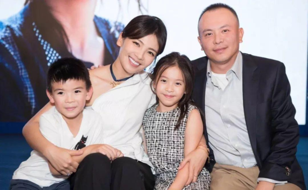 Hôn nhân viên mãn của mỹ nhân cổ trang Trung Quốc bị chỉ trích &quot;tham phú phụ bần&quot; - Ảnh 9.