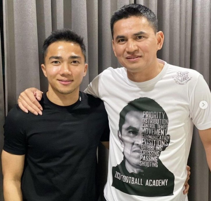 &quot;Messi Thái&quot; chèo kéo HLV Kiatisak, bầu Đức liệu có đồng ý? - Ảnh 1.