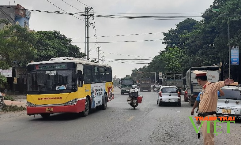 Hoà Bình: Thực hiện giãn cách xã hội huyện Lương Sơn  - Ảnh 5.