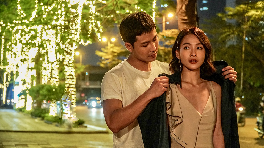 Phim hot 11 tháng 5 ngày: Khả Ngân xinh đẹp trong vai tiểu thư nhà giàu  - Ảnh 1.