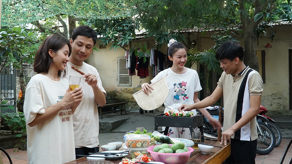 Phim hot 11 tháng 5 ngày: Khả Ngân xinh đẹp trong vai tiểu thư nhà giàu  - Ảnh 3.