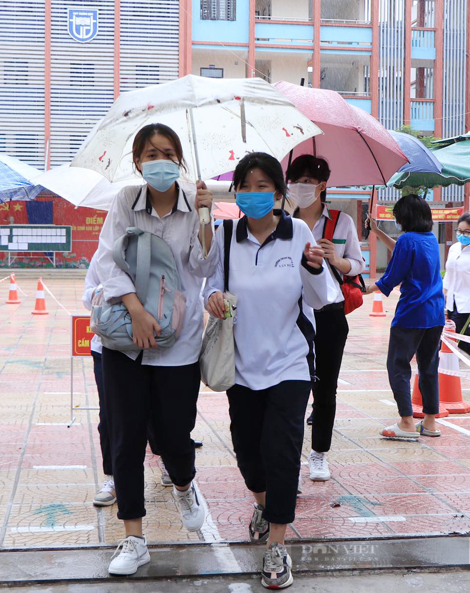 Điểm chuẩn đại học 2021 và xu hướng chọn ngành năm nay thế nào? - Ảnh 3.