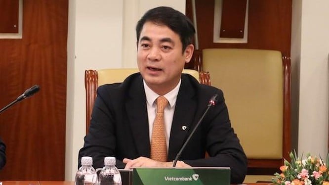 Chủ tịch Nghiêm Xuân Thành và hành trình "chèo lái" Vietcombank dẫn đầu với lợi nhuận khủng 1 tỷ USD - Ảnh 2. Chủ tịch Nghiêm Xuân Thành và hành trình "chèo lái" Vietcombank dẫn đầu với lợi nhuận khủng 1 tỷ USD - Ảnh 2.