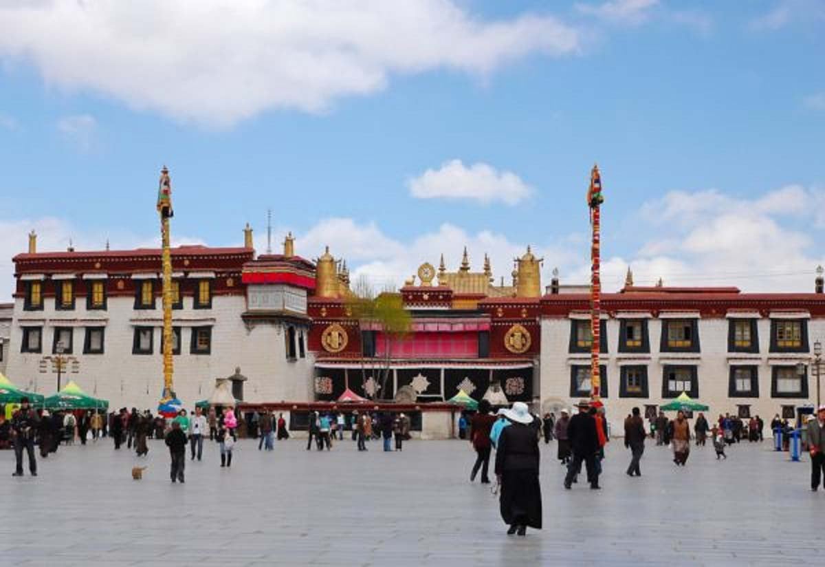 Du lịch tâm linh: Lhasa - Điểm đến ở độ cao 3.700m của hàng nghìn du khách - Ảnh 6.