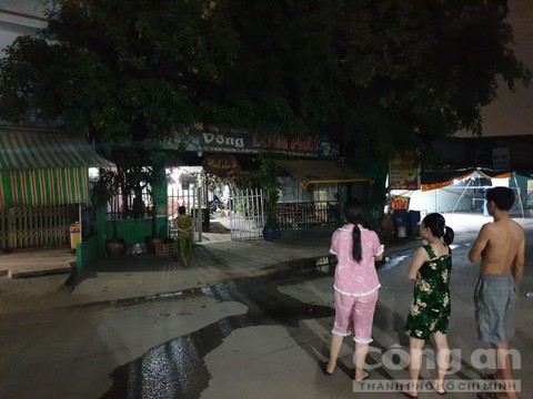 NÓNG: Nữ chủ quán cà phê võng bị sát hại trong đêm - Ảnh 1.