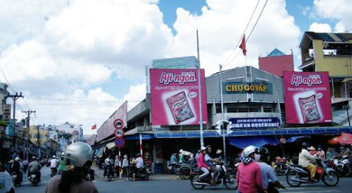 TP.HCM: Liên tiếp các chợ ra thông báo khẩn vì có ca nghi mắc Covid-19 - Ảnh 1.