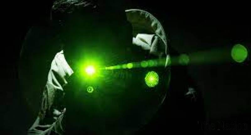 Ấn Độ giới thiệu máy bay không người lái trang bị vũ khí năng lượng hướng laser  - Ảnh 1.