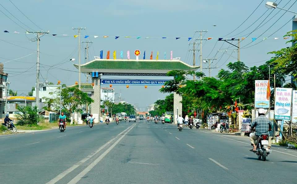 An Giang: Phong toả nhiều khu vực của TP. Châu Đốc và giãn cách nhiều xã thuộc huyện Tịnh Biên - Ảnh 1.