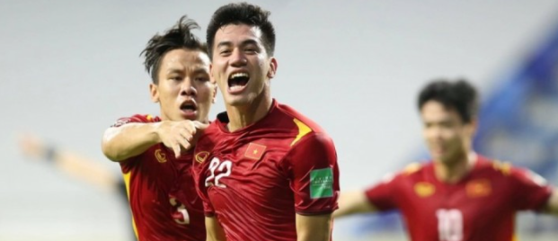 Nhà báo Trung Quốc: Nếu Wu Lei 10 điểm, Tiến Linh phải tầm 7-8 - Ảnh 1.