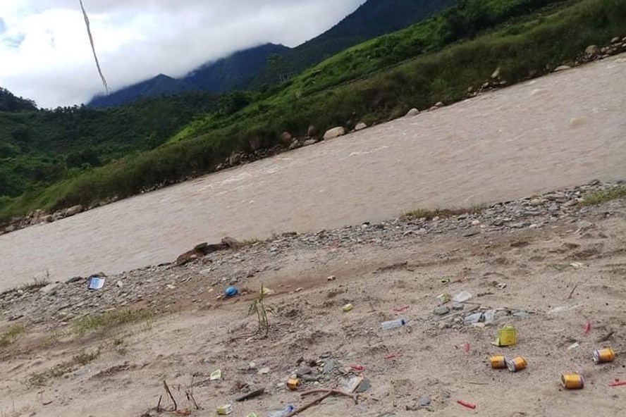 Thi thể nam công nhân bị lũ cuốn trôi ở Lai Châu được tìm thấy cách xa 20km, rất thương tâm - Ảnh 2.
