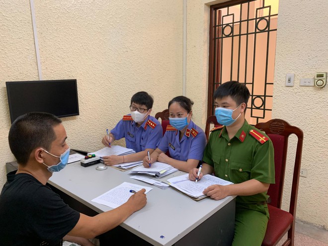 Choáng với lý lịch đối tượng cướp giật táo tợn, bị cảnh sát hình sự bắt &quot;nóng&quot; - Ảnh 1.