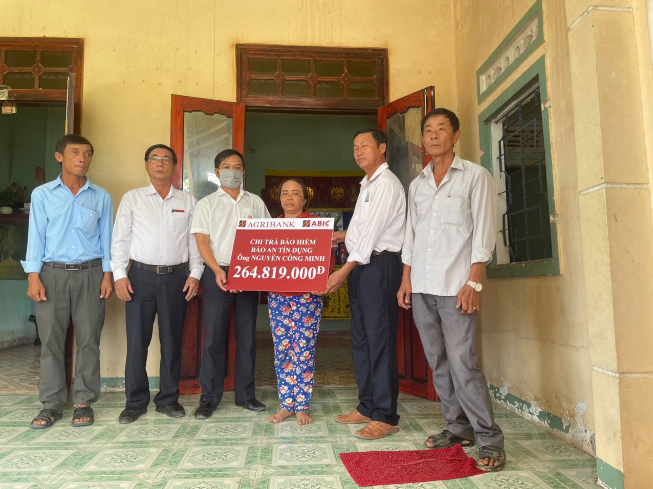 Quảng Ngãi: Bảo hiểm Agribank chi trả 264 triệu đồng cho khách hàng không may qua đời - Ảnh 1. Quảng Ngãi: Bảo hiểm Agribank chi trả 264 triệu đồng cho khách hàng không may qua đời - Ảnh 1.