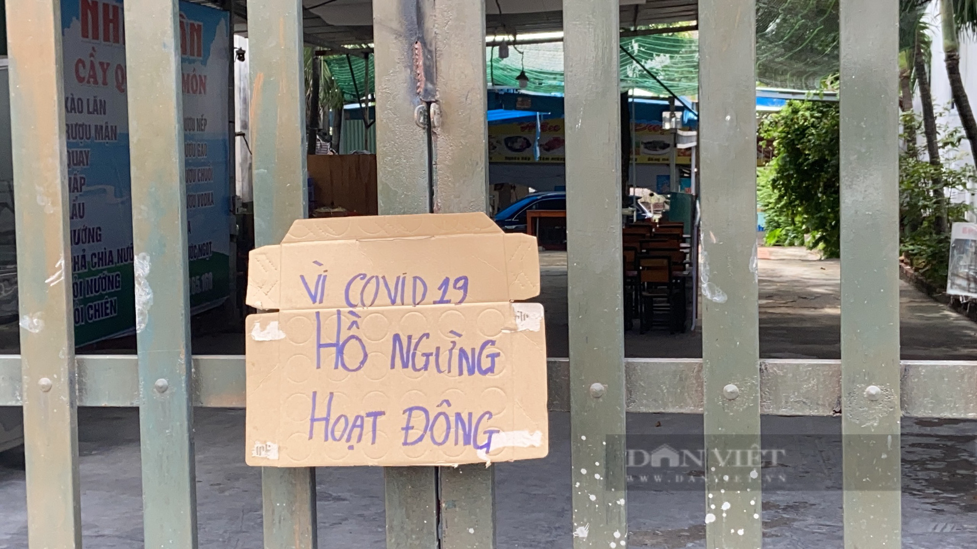 Đồng Nai: Ngày đầu giãn cách nơi đông đúc, nơi đìu hiu, hàng quán đa số đóng cửa - Ảnh 2.