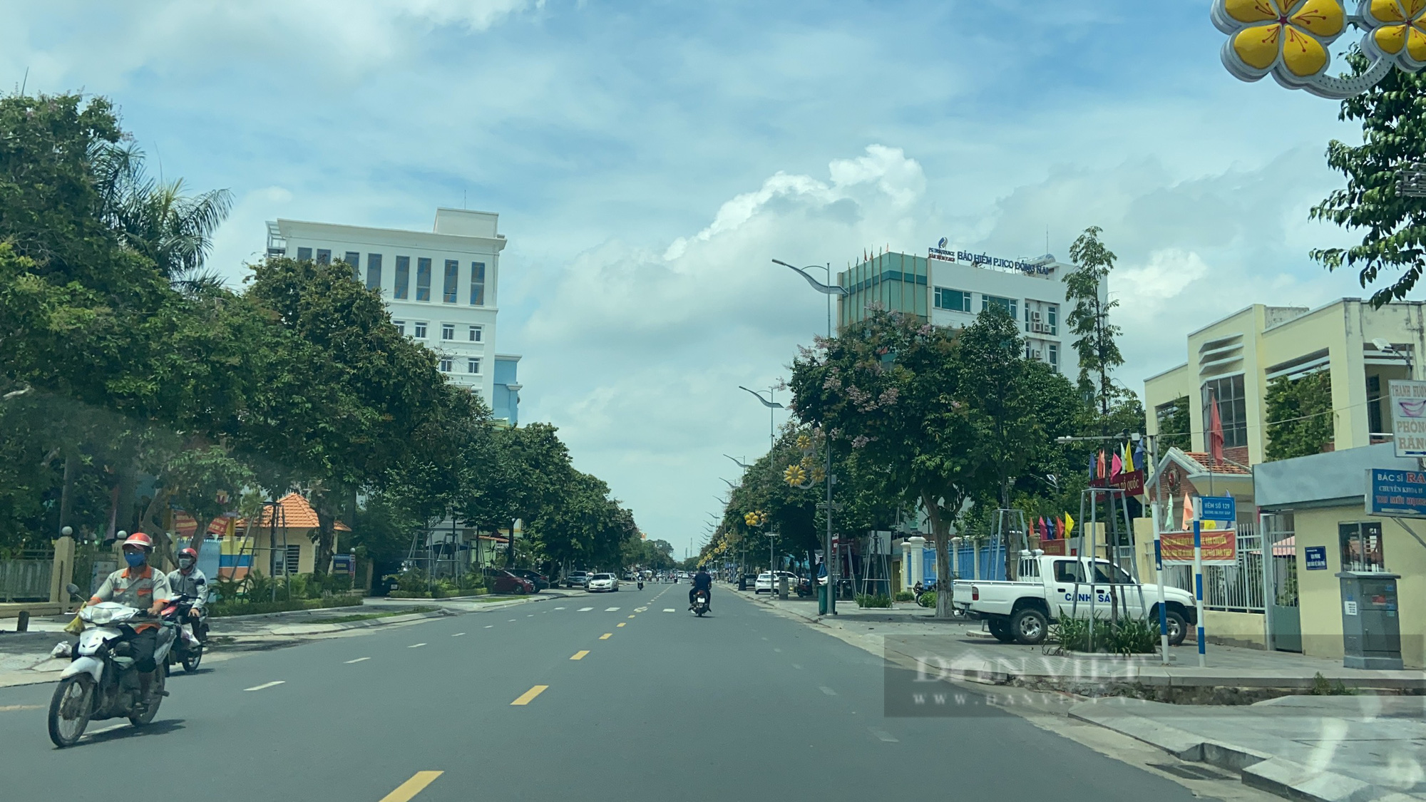 Đồng Nai: Ngày đầu giãn cách nơi đông đúc, nơi đìu hiu, hàng quán đa số đóng cửa - Ảnh 4.