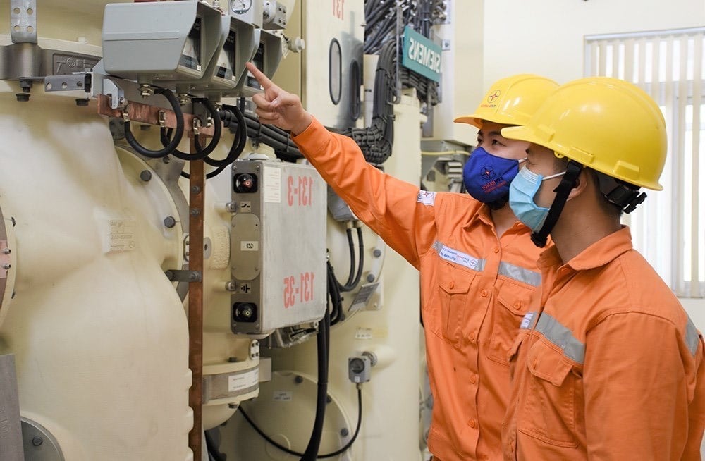 Chính phủ đồng ý giảm 2 tháng tiền điện cho người dân ở nơi giãn cách theo chỉ thị 16 - Ảnh 1. Chính phủ đồng ý giảm 2 tháng tiền điện cho người dân ở nơi giãn cách theo chỉ thị 16 - Ảnh 1.