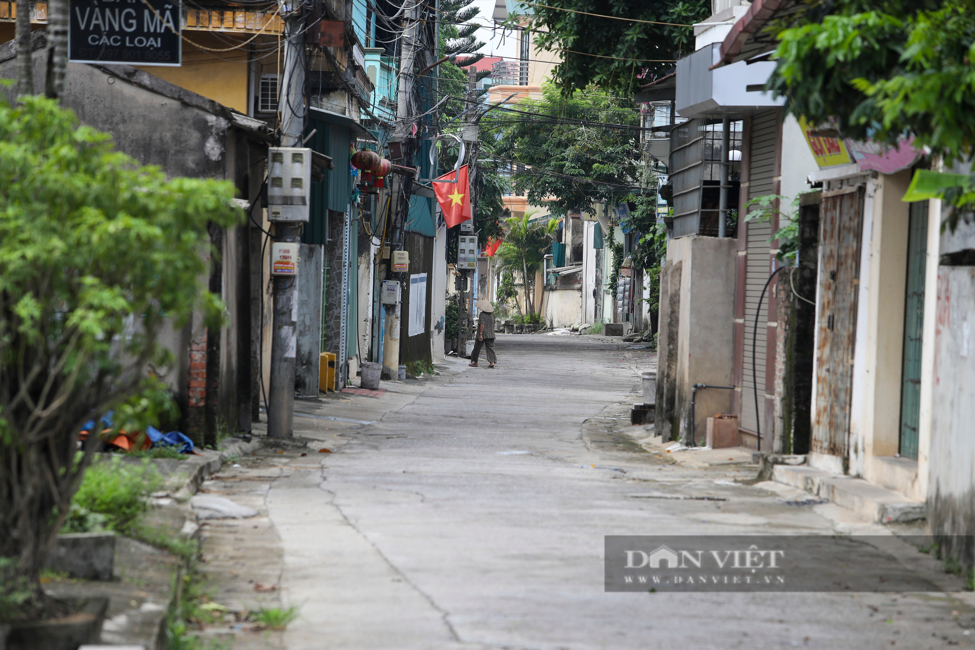 &quot;Nhà, xe&quot; ế ẩm, chất đầy kho, ngôi làng kiếm sống nhờ... &quot;cõi âm&quot; vắng bóng người trong dịch Covid-19 - Ảnh 11.