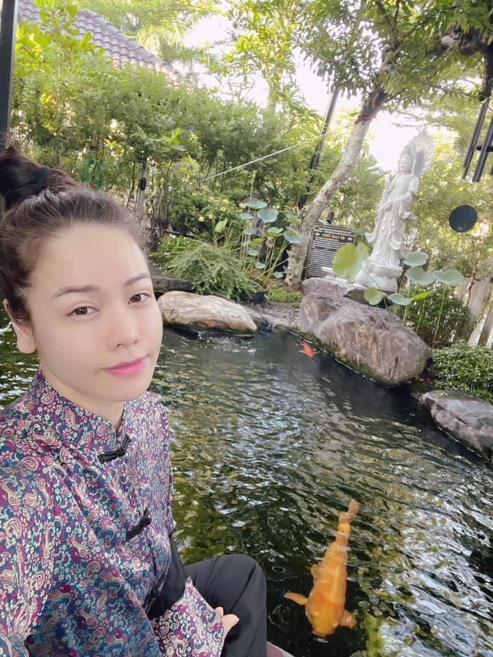 Biệt thự &quot;khủng&quot; của Nhật Kim Anh gây &quot;choáng&quot; vì hóa vườn rau xanh mướt, đắt giá - Ảnh 9.