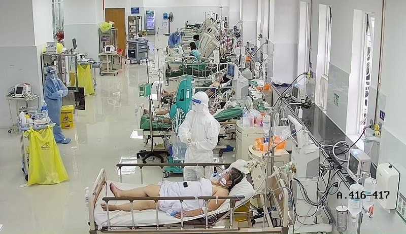 Chiến lược phòng chống dịch Covid-19 thay đổi thế nào để ứng phó với biến thể Delta nguy hiểm?  - Ảnh 1.