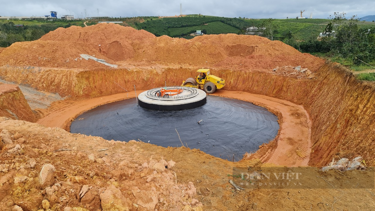 Lâm Đồng: Cận cảnh Dự án điện gió Cầu Đất &quot;phá nát&quot; đồi chè trăm tuổi  - Ảnh 9.