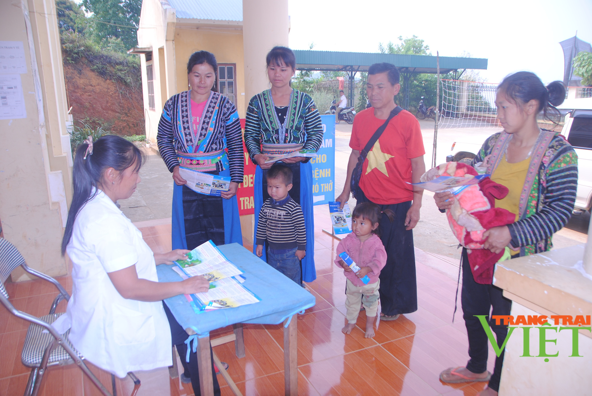 Hang Chú vượt khó xây dựng nông thôn mới - Ảnh 2. Hang Chú vượt khó xây dựng nông thôn mới - Ảnh 2.