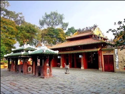 Vì sao vua Minh Mạng san bằng mộ Lê Văn Duyệt, viết lời cay đắng? - Ảnh 1.
