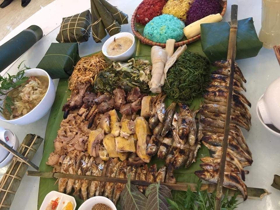 Điểm du lịch chợ Chu - Thái Nguyên với những bí ẩn các hình vẽ chưa rõ niên đại trên chùa Hang - Ảnh 4.