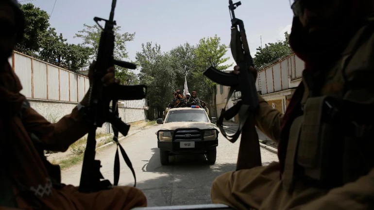 Lực lượng kháng chiến ở Afghanistan phản công, giết các tay súng Taliban, tái chiếm nhiều khu vực - Ảnh 1.