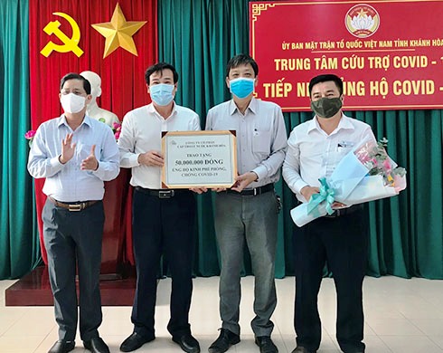 Dịch Covid-19: Các doanh nghiệp Khánh Hòa chung tay hỗ trợ trên 4,5 tỷ đồng - Ảnh 1.