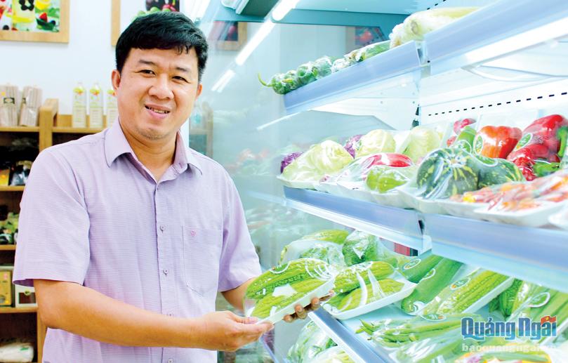 Kỹ sư cơ khí đam mê nông nghiệp hữu cơ - Ảnh 1. Kỹ sư cơ khí đam mê nông nghiệp hữu cơ - Ảnh 1.