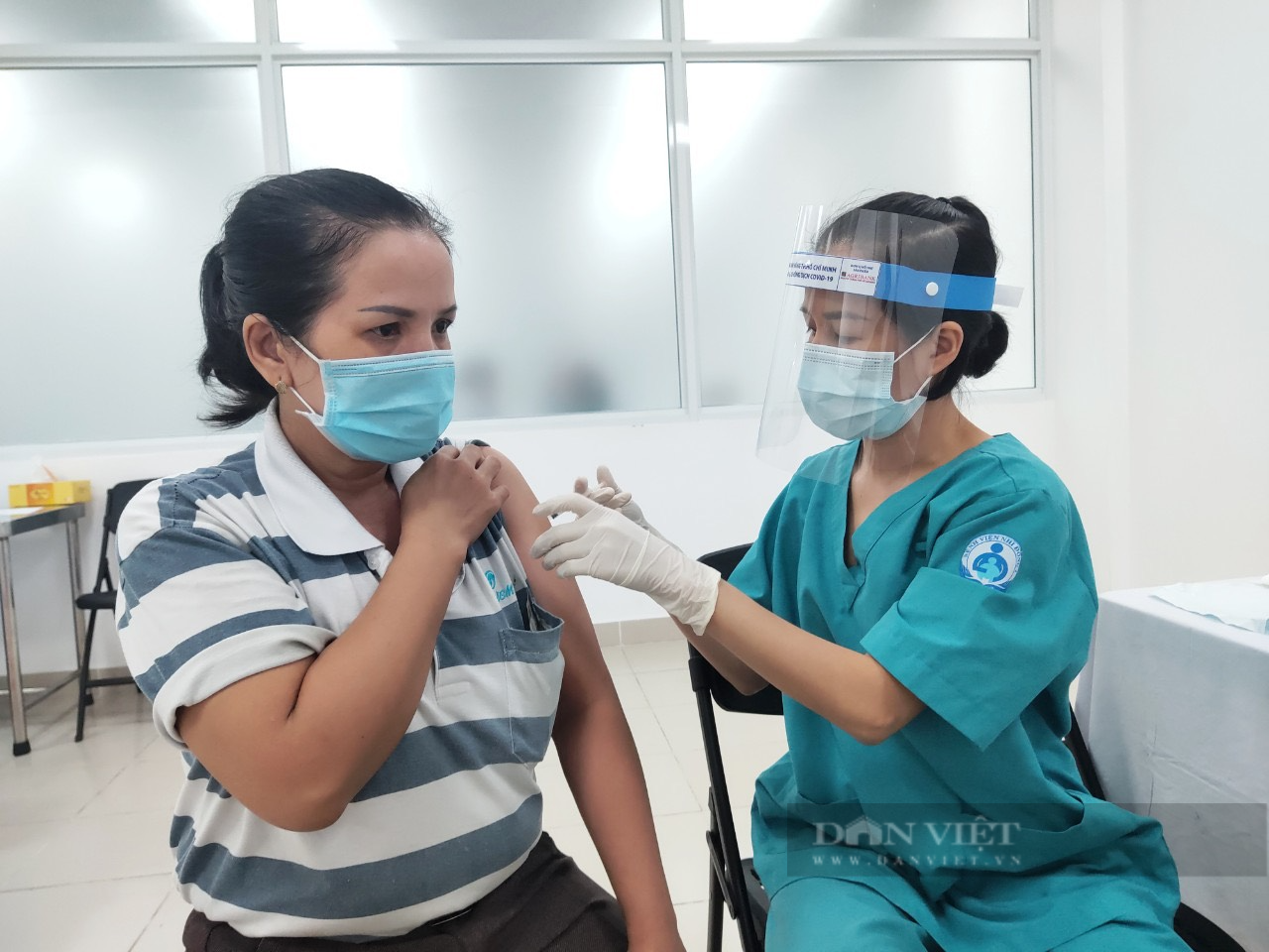 Phó Chủ tịch UBND TP.HCM: Vaccine Vero Cell đang được thẩm định, chưa triển khai tiêm - Ảnh 3.