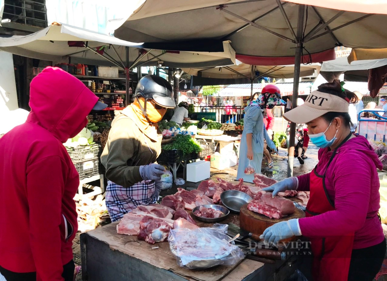 Nha Trang: Tạm đình chỉ Trưởng phòng kinh tế  - Ảnh 1.