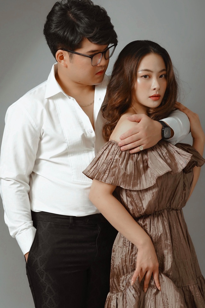 Lệ &quot;Mùa hoa tìm lại&quot; hé lộ đời tư Đồng, Núi, Hoa, Hoàn: Kẻ ế, người đề huề - Ảnh 8.