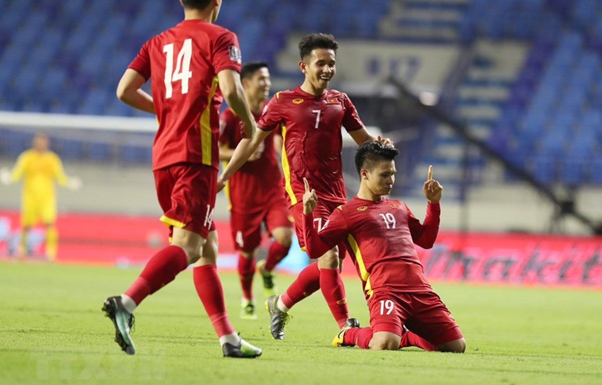 Tin sáng (5/8): Vì V.League, ĐT Việt Nam gặp bất lợi tại vòng loại World Cup 2022 - Ảnh 1.
