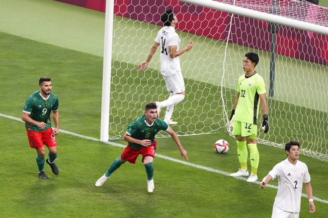 Ảnh: Kubo tịt ngòi và khóc sau trận, Olympic Nhật Bản mất huy chương vào tay các chàng trai Mexico - Ảnh 9.