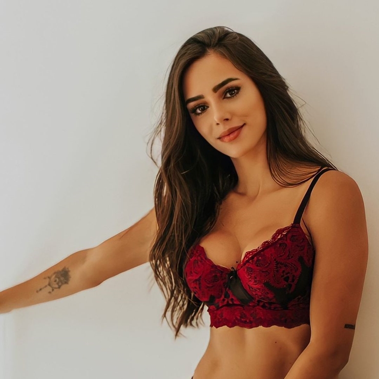 Bruna Biancardi: Bạn gái mới của Neymar có gì nổi bật? - Ảnh 1.