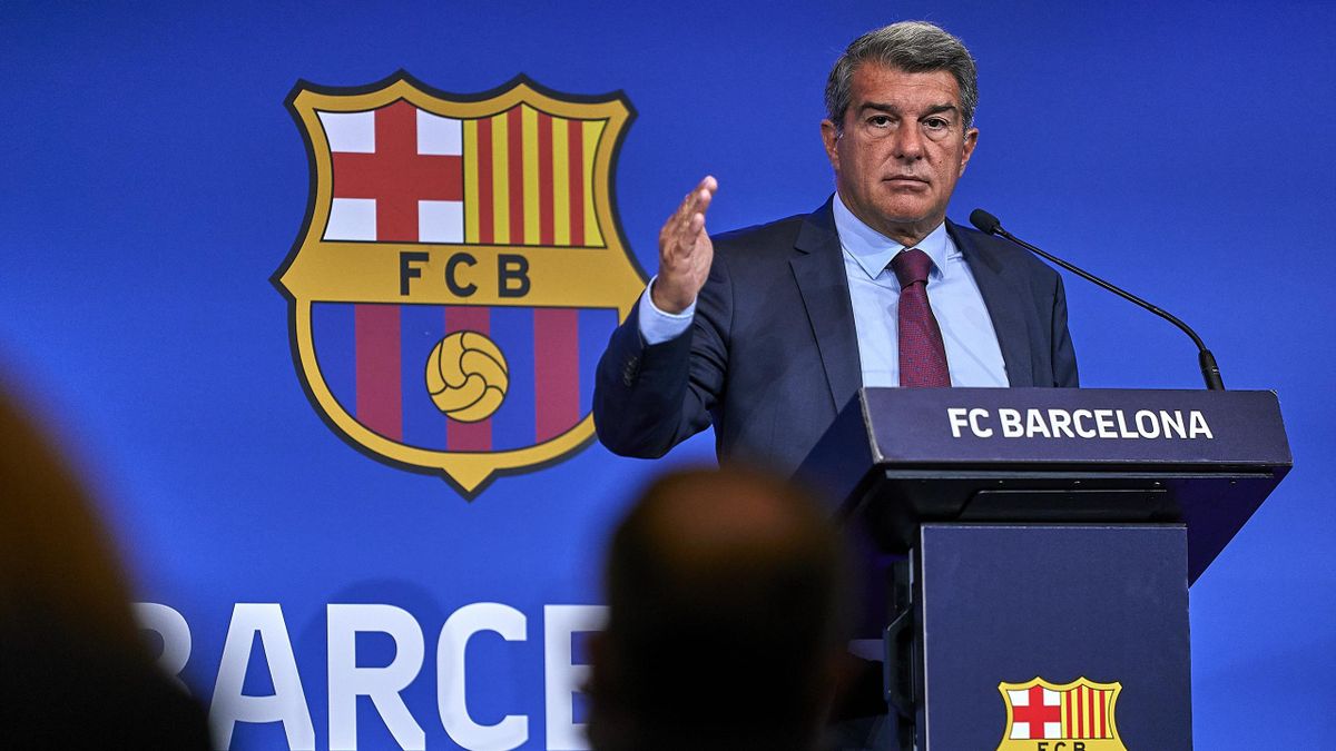 Cuộc đấu Tebas - Laporta: Nguyên nhân khiến Messi &quot;hết đất sống&quot; tại Barca - Ảnh 3.