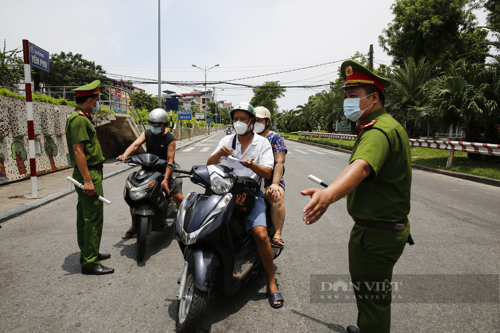 PGS.TS Trần Đắc Phu: &quot;Hà Nội tiếp tục giãn cách xã hội là việc làm rất cần thiết&quot; - Ảnh 4.